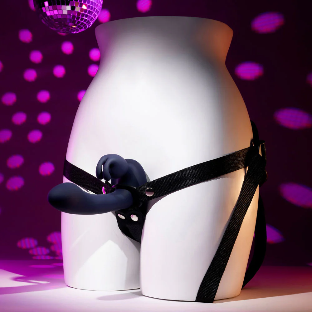Evolved GIVING VIBES - Black 14.6 cm USB Rechargeable Vibrating Strap-On with Remote - Image 2
