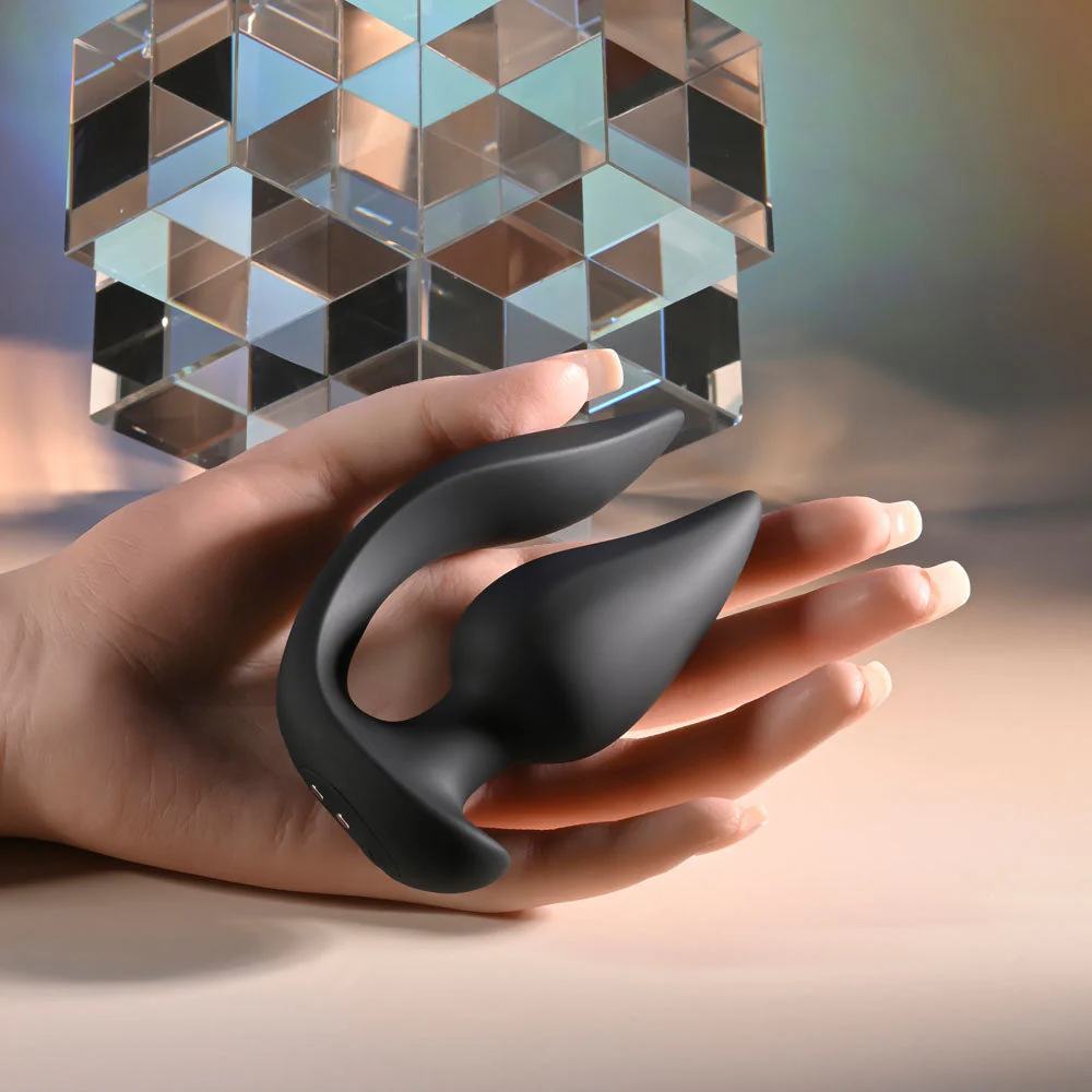 Evolved THE GENIE - Black 11.2 cm USB Rechargeable Vibrating Plug with Wireless Remote - Image 7