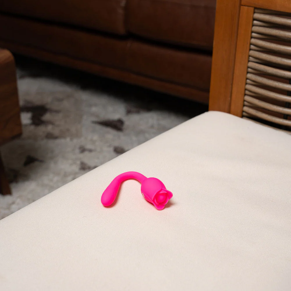 Maia MEADOW - Pink 14 cm USB Rechargeable Flower Stimulator - Image 3