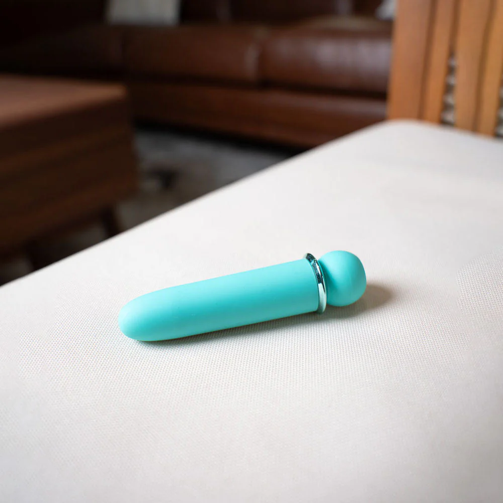 Maia JAGUAR - Blue - Blue 10.1 cm USB Rechargeable Bullet - Image 3