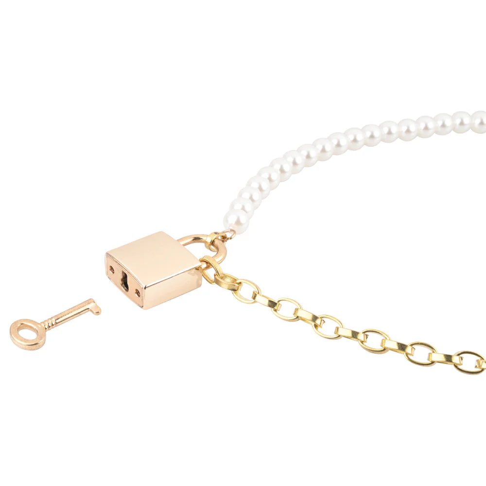 Sex & Mischief Pearl Day Collar - Pearl/Gold Necklace - Image 5